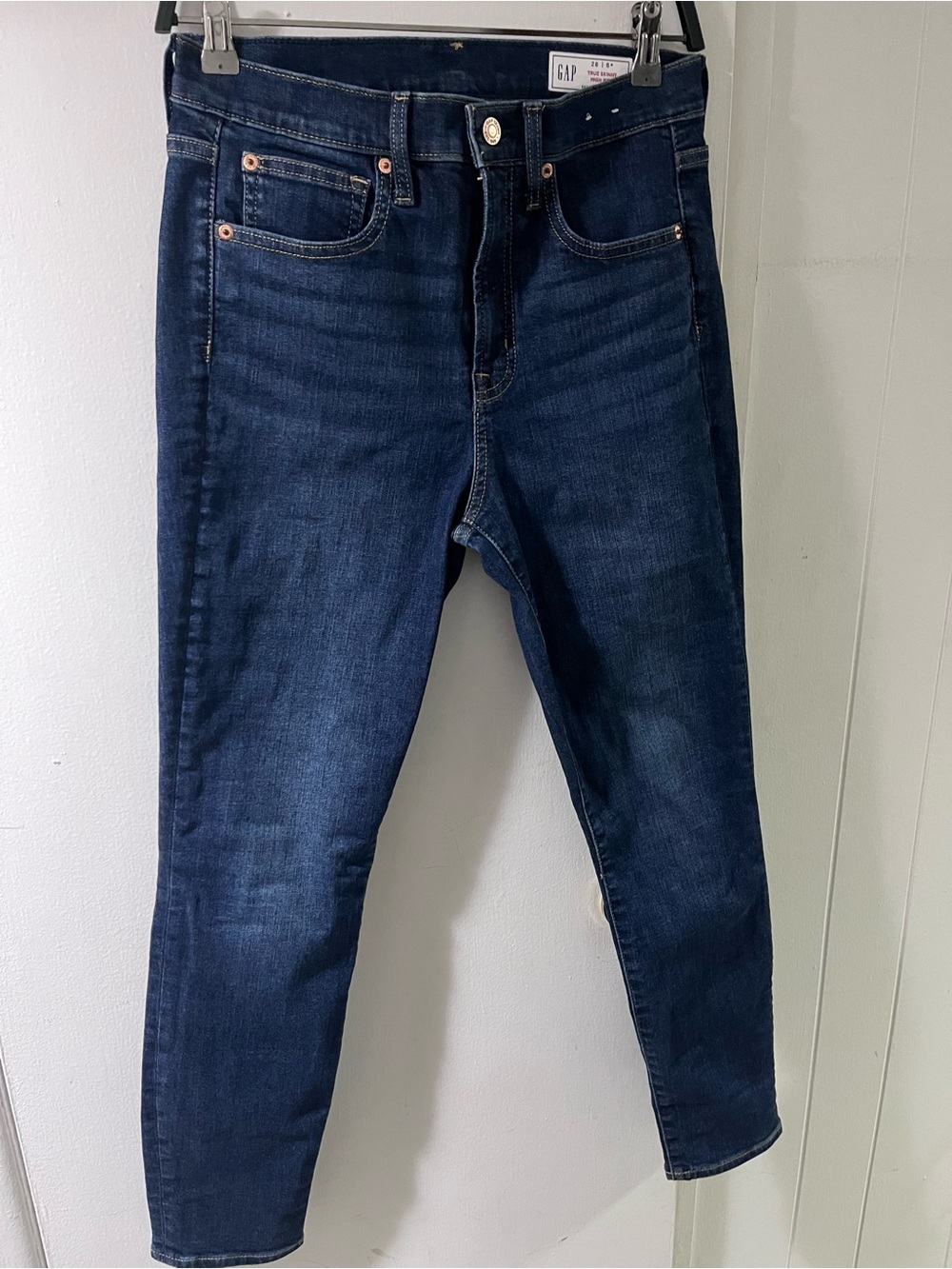 GAP True Skinny High Rise Size 6